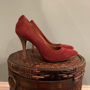 Calvin Klein - 3.5 in heels- Suede